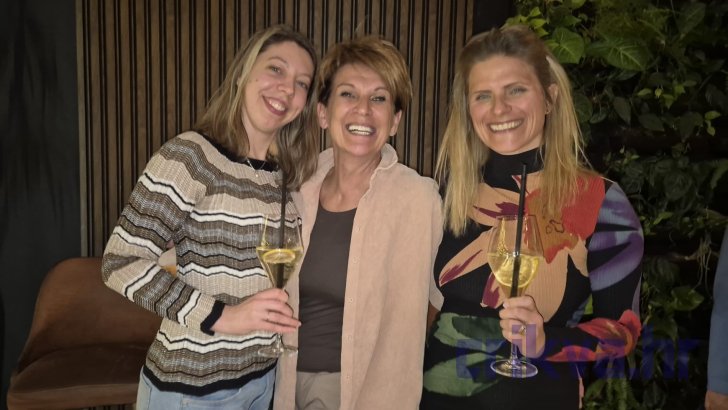 Laura, Lea i Katarina zadužene su da sve štima na pub-kvizu