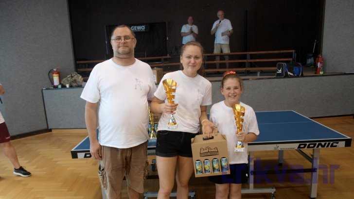Josip Kresojević, Andrea Pavlović i Karla Ivčić