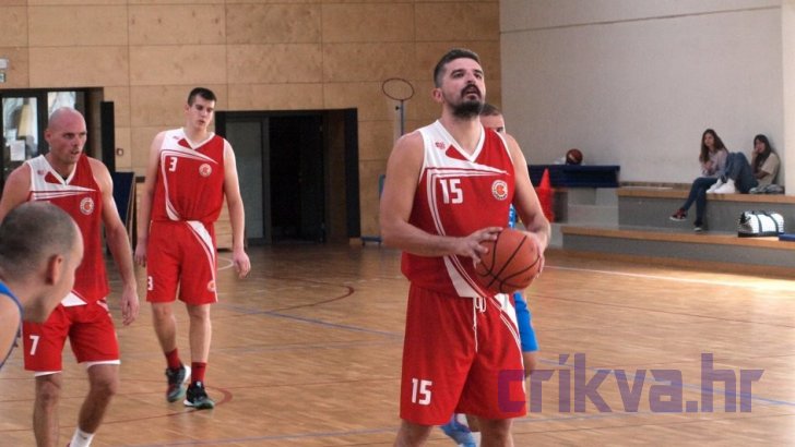 Zdeslav Zorić na liniji slobodnih bacanja