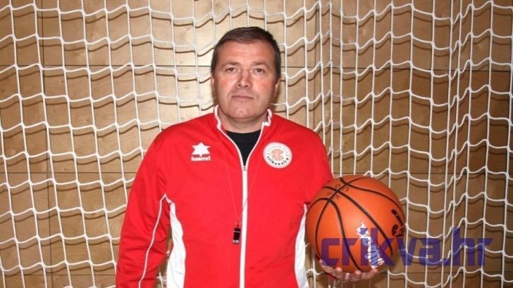 Trener Zoran Dragojević