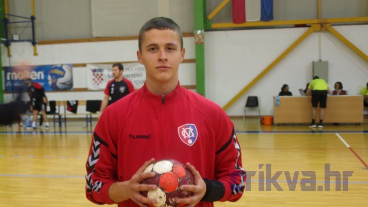 Tin Božić