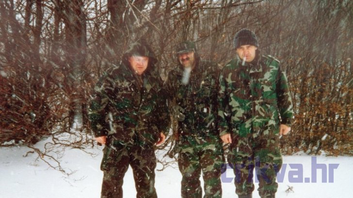 Baške Oštarije, siječanj 1992.: Drago Marušić, Zvonko Vicić i Pavo Kalfić