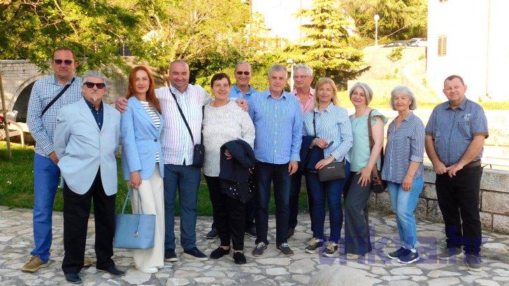 Robert Jurić, Karlo Dičić, Jasmina Matejčić, Arsen Lončarić, Eva Barišić,Ivica Zoričić, Branko Plukavec, Emil Stojanov, Ana Dijanić, Loretta Sučić, Marija Kalanj, Tihomir Đeneš (nedostaje Džoana Kalfić). 