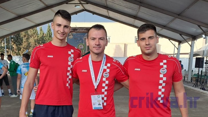 Luka Gašpar, Tomislav Kolobarić (izbornik U23) i Karlo Šaban